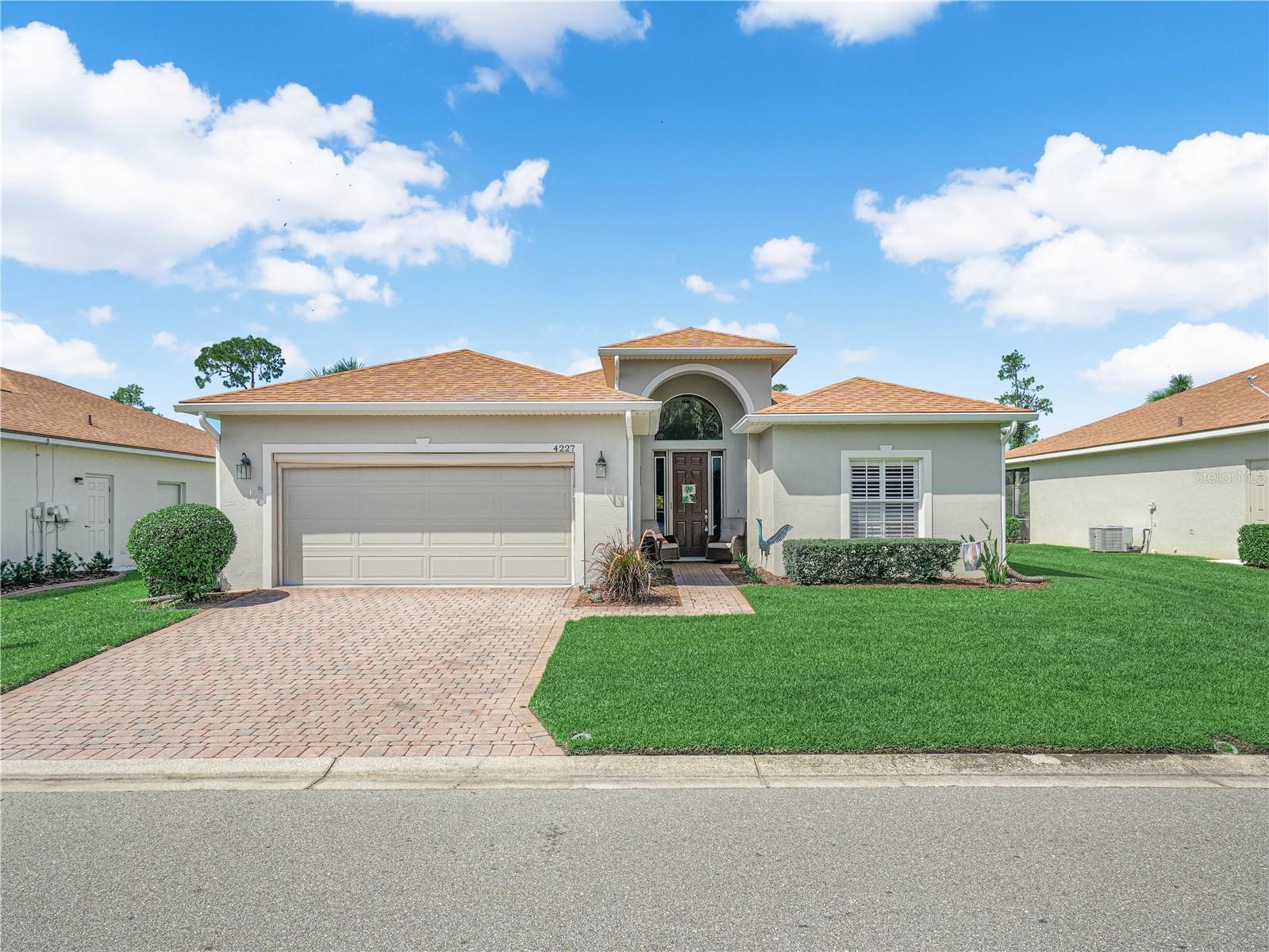 Single Family Residence in LAKE WALES, FL - Daniel Dourado