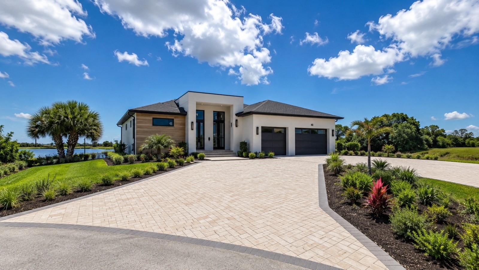 Single Family Residence in PLACIDA, FL - Daniel Dourado