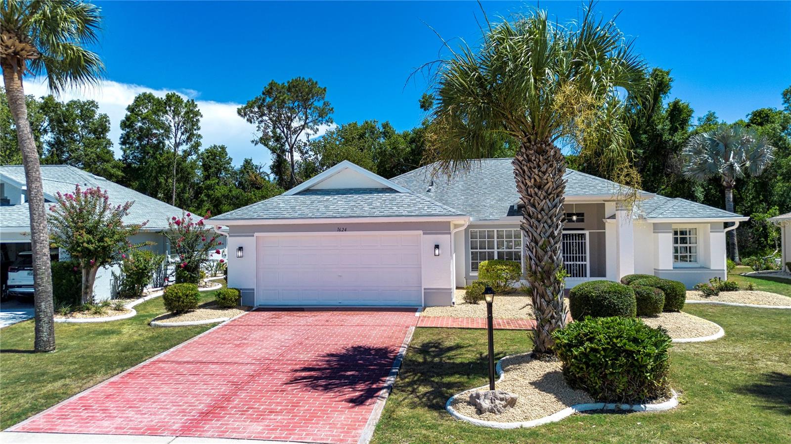 Single Family Residence in SUN CITY CENTER, FL - Daniel Dourado