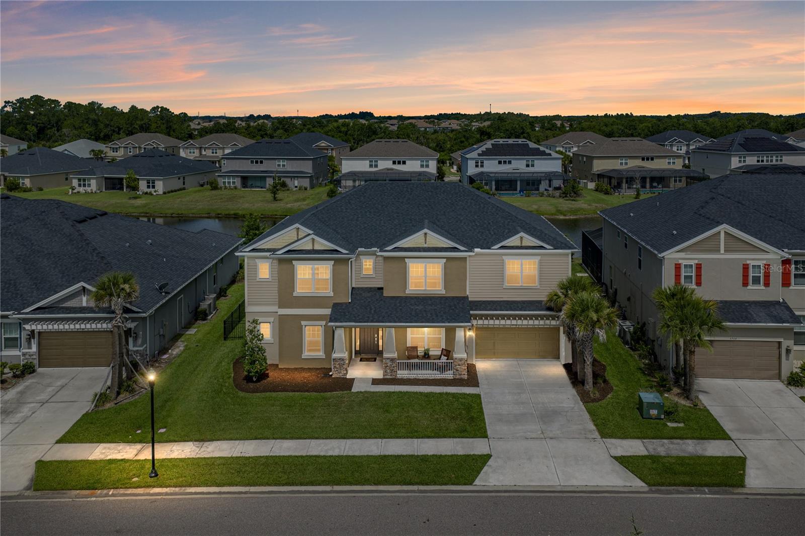 Single Family Residence in WESLEY CHAPEL, FL - Daniel Dourado