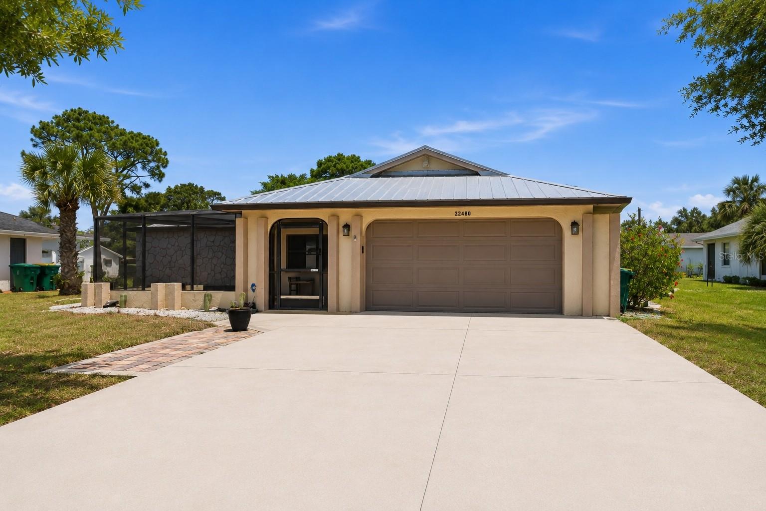 Single Family Residence em PORT CHARLOTTE, FL - Daniel Dourado