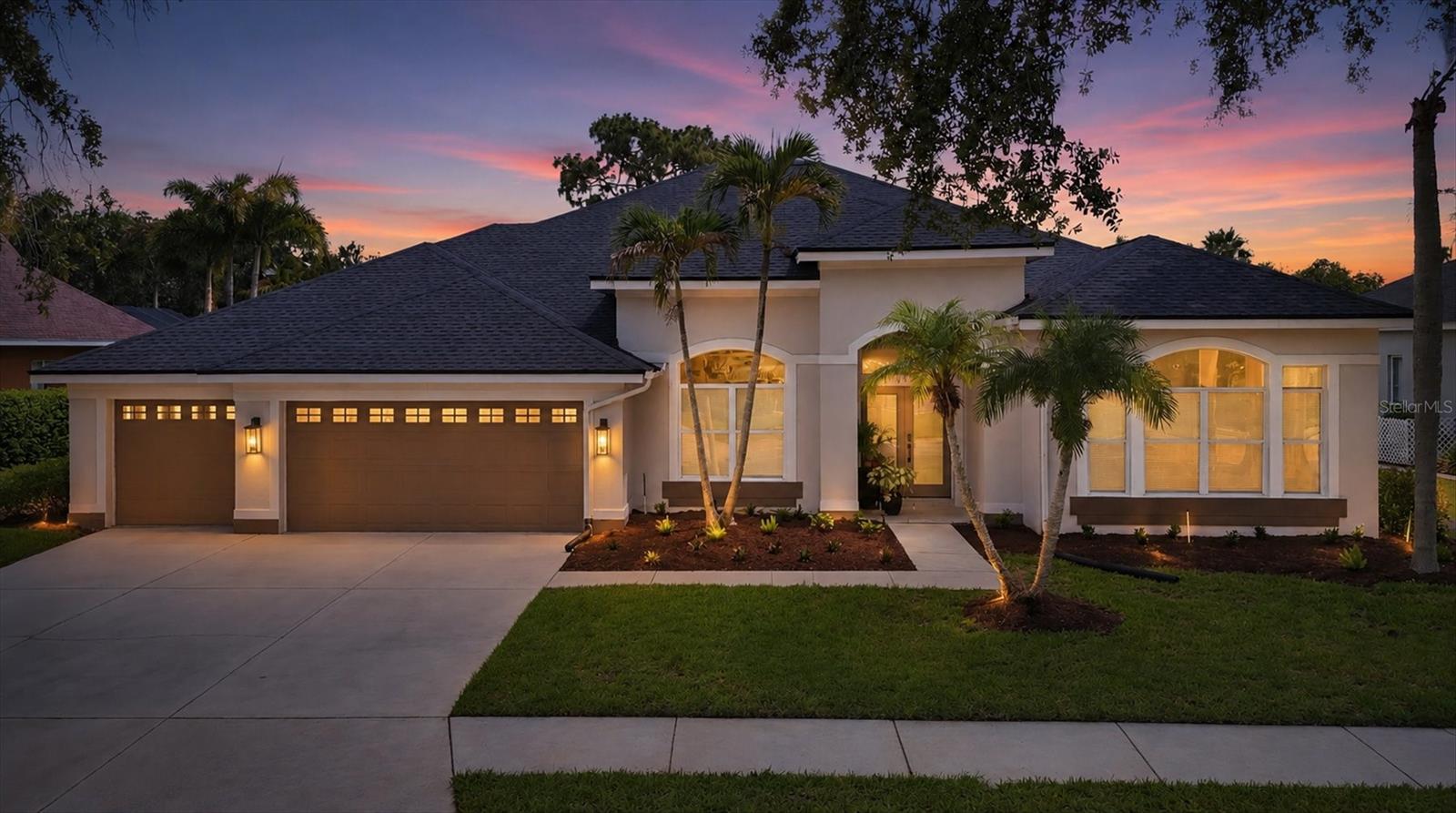 Single Family Residence in BRADENTON, FL - Daniel Dourado