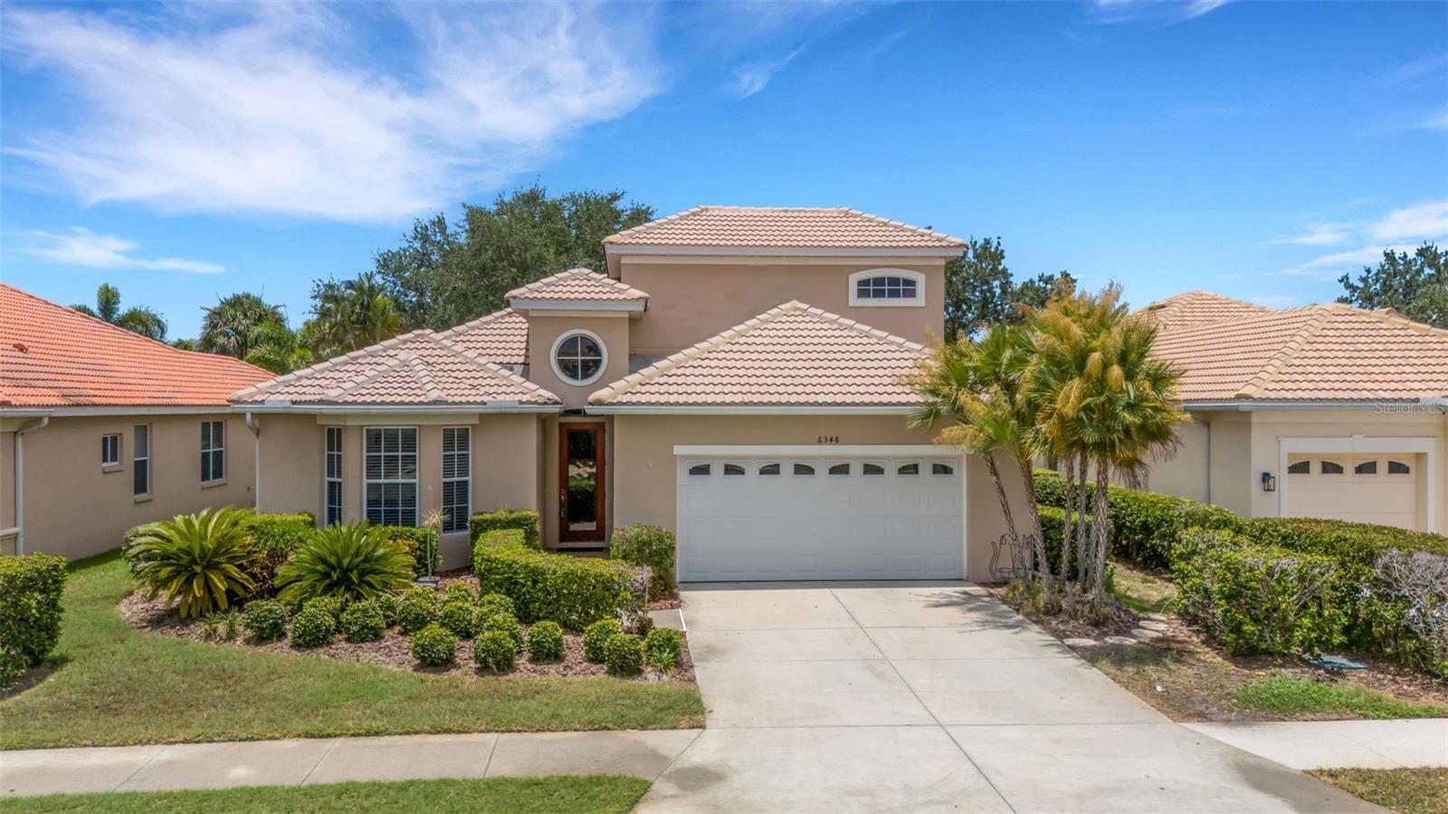 Single Family Residence in BRADENTON, FL - Daniel Dourado