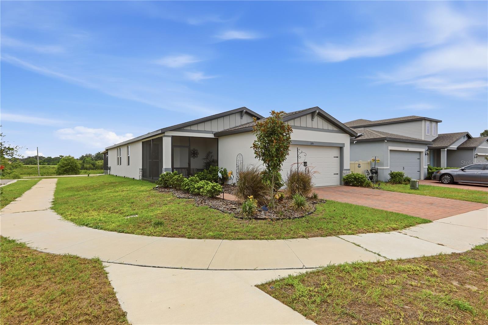 Single Family Residence in HAINES CITY, FL - Daniel Dourado