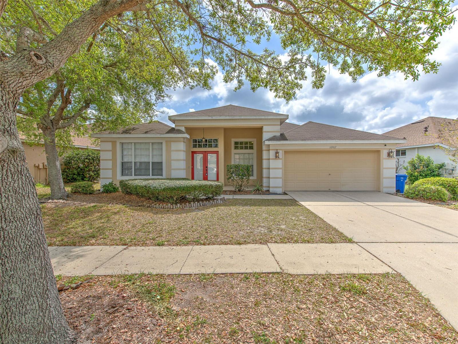 Single Family Residence in RIVERVIEW, FL - Daniel Dourado