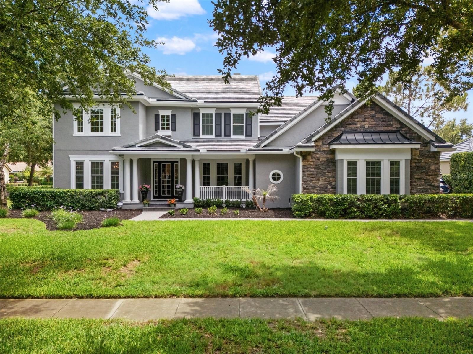 Single Family Residence in SORRENTO, FL - Daniel Dourado