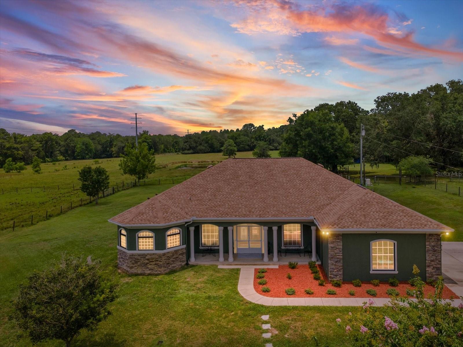 Single Family Residence in BROOKSVILLE, FL - Daniel Dourado