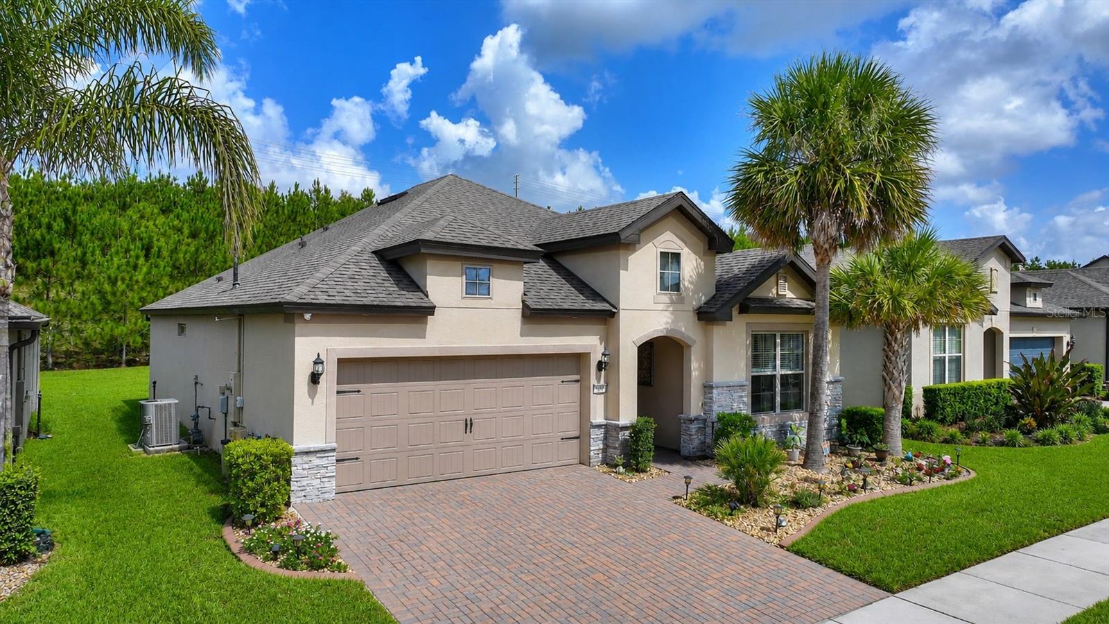 Single Family Residence in DAVENPORT, FL - Daniel Dourado