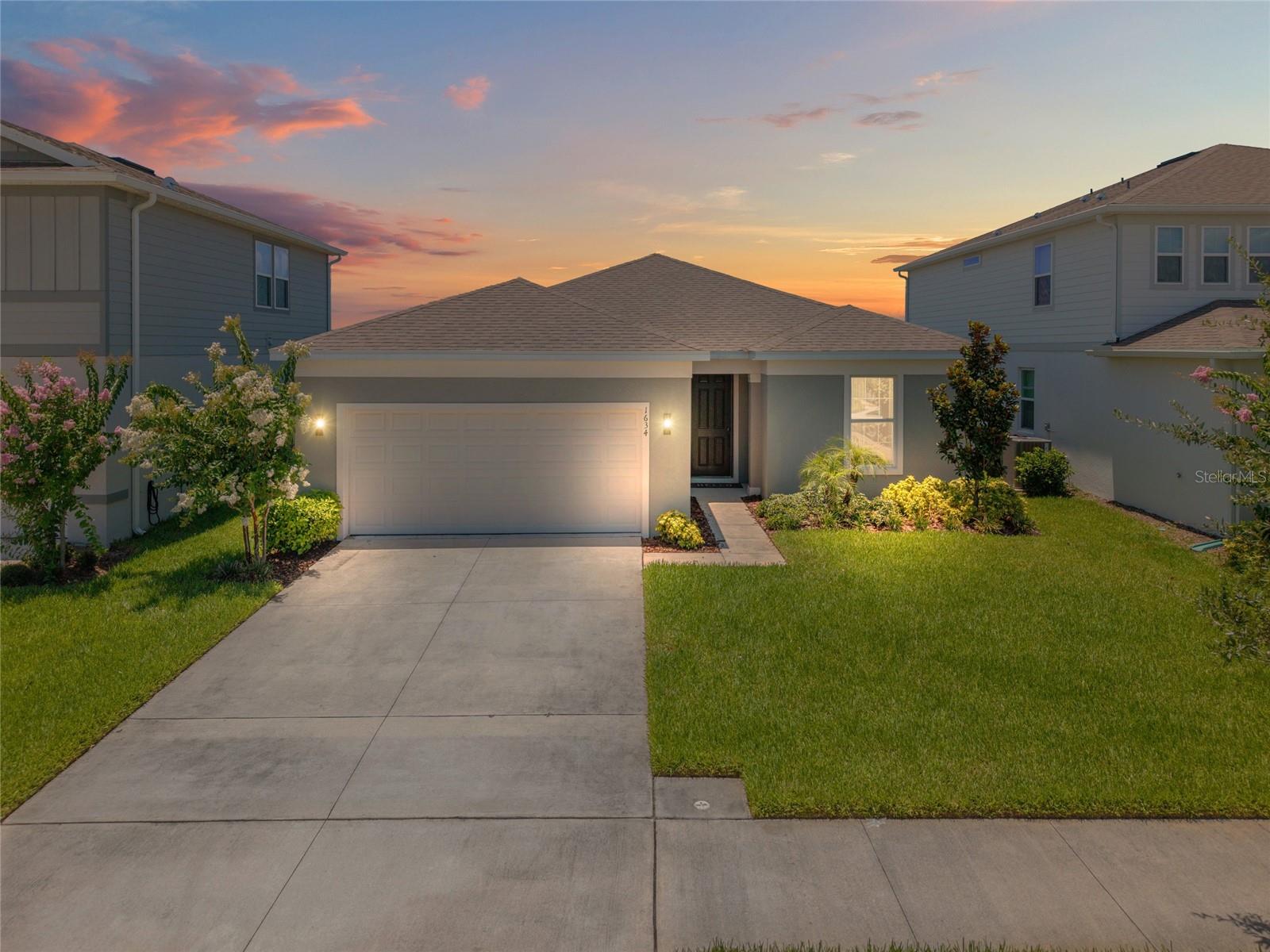 Single Family Residence in ST CLOUD, FL - Daniel Dourado