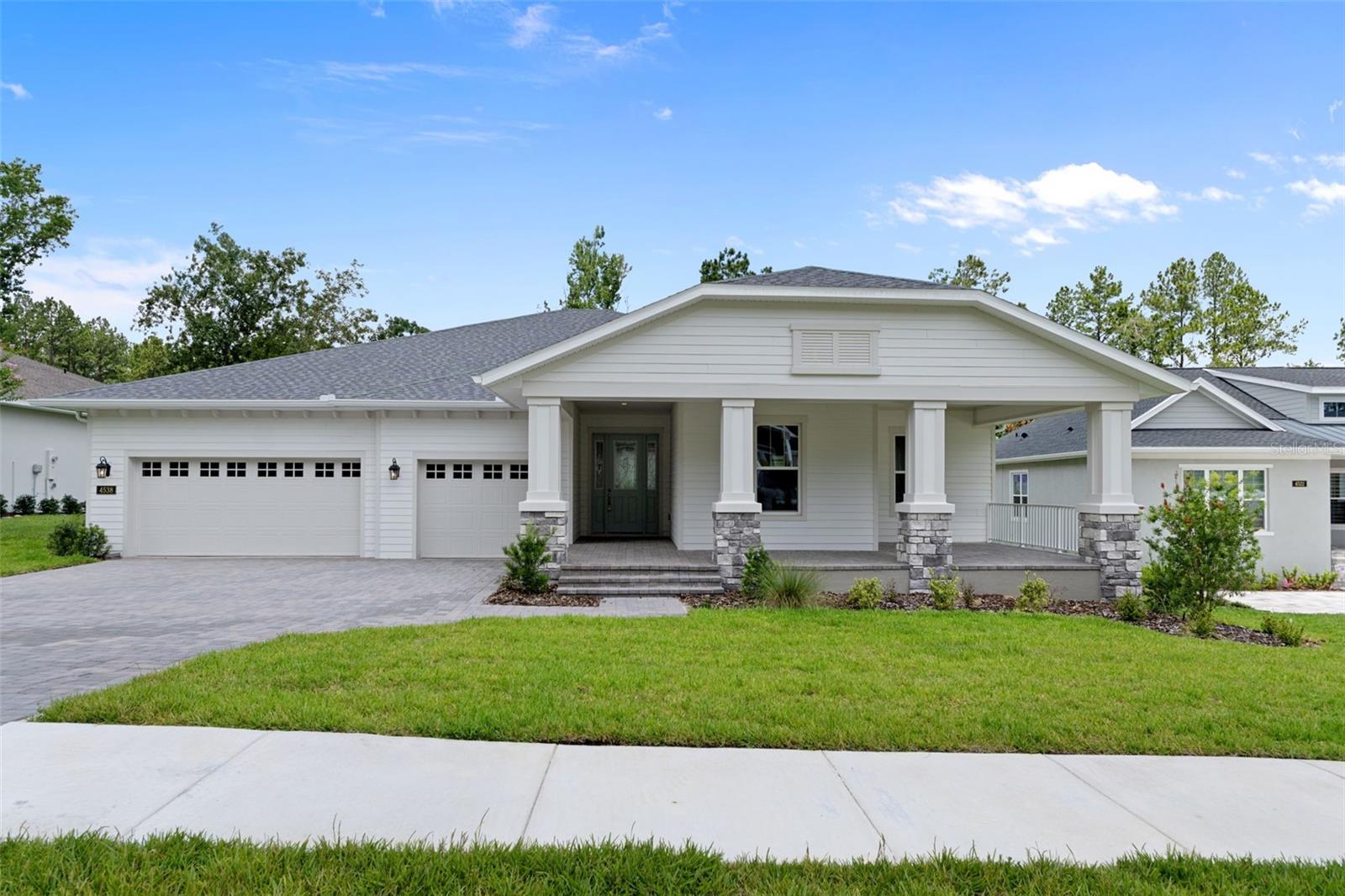 Single Family Residence in BROOKSVILLE, FL - Daniel Dourado