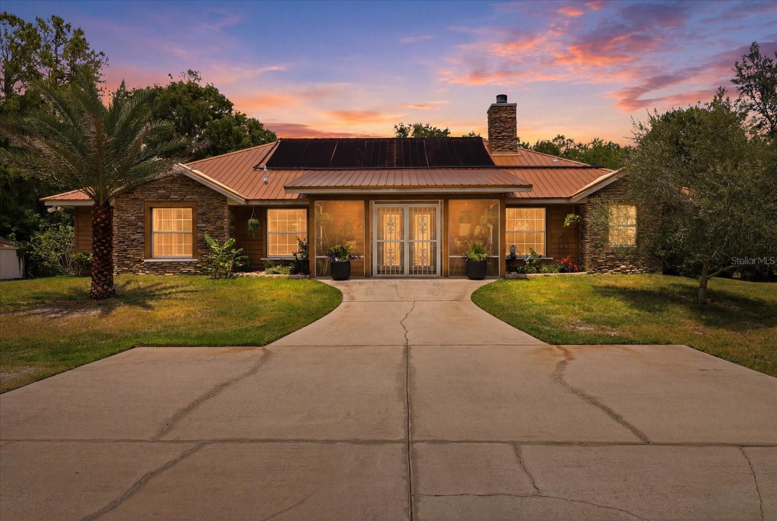 Single Family Residence in SILVER SPRINGS, FL - Daniel Dourado