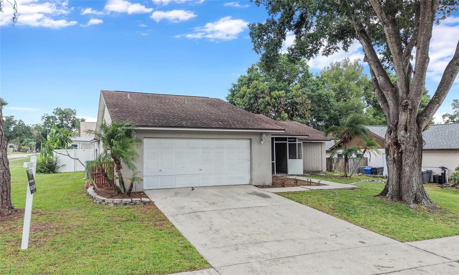 Single Family Residence em BRANDON, FL - Daniel Dourado