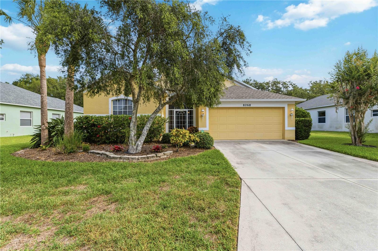 Single Family Residence in PALMETTO, FL - Daniel Dourado