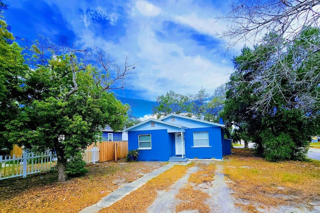 Single Family Residence em CLEARWATER, FL - Daniel Dourado