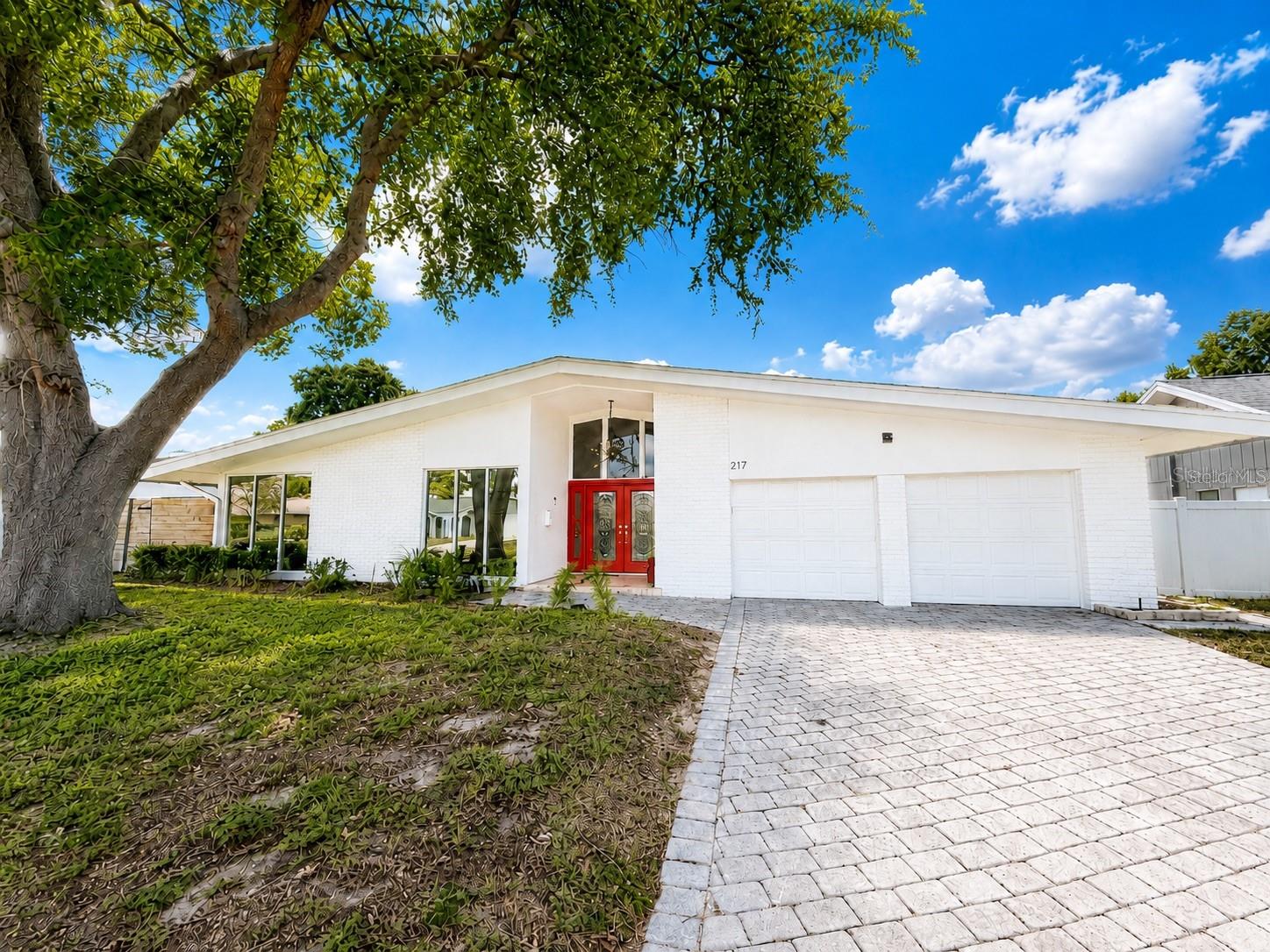 Single Family Residence in CASSELBERRY, FL - Daniel Dourado