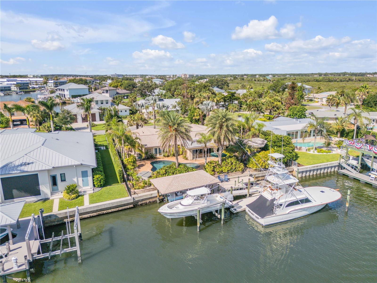 Single Family Residence in NEW SMYRNA BEACH, FL - Daniel Dourado