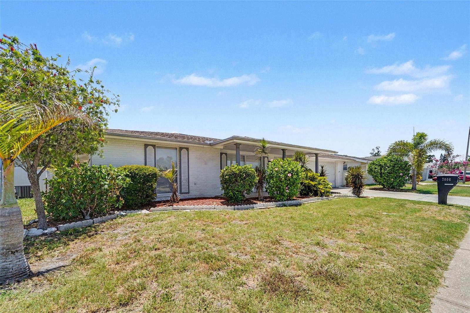 Single Family Residence em PORT RICHEY, FL - Daniel Dourado