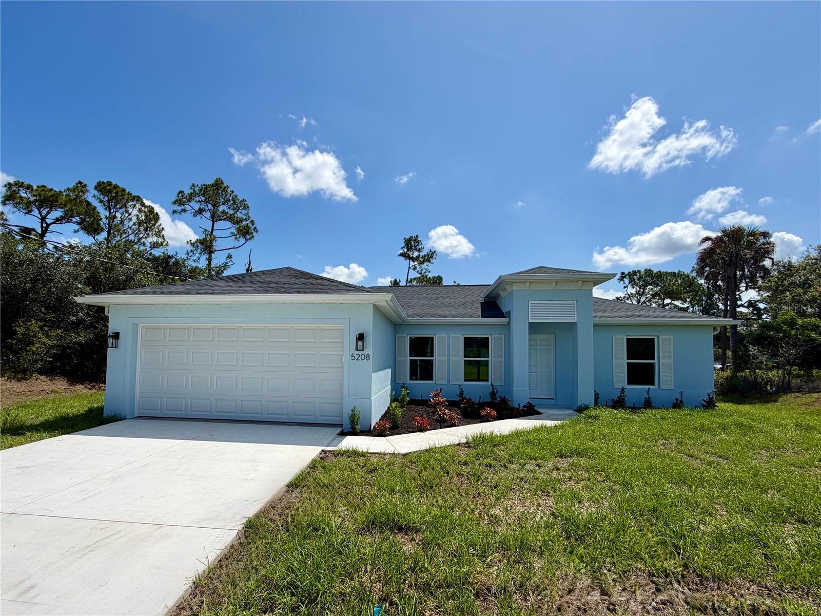 Single Family Residence in NORTH PORT, FL - Daniel Dourado