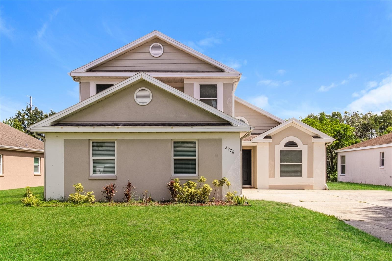 Single Family Residence em NEW PORT RICHEY, FL - Daniel Dourado