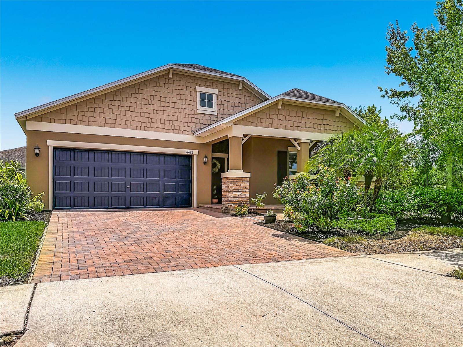 Single Family Residence in LAND O LAKES, FL - Daniel Dourado