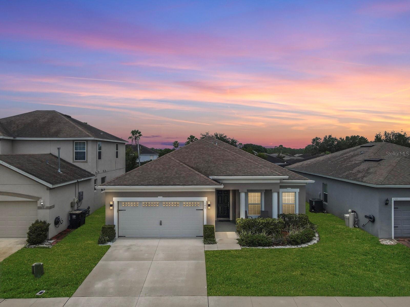 Single Family Residence in DAVENPORT, FL - Daniel Dourado