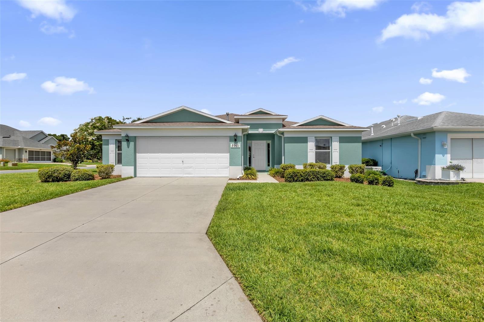 Single Family Residence in LEESBURG, FL - Daniel Dourado