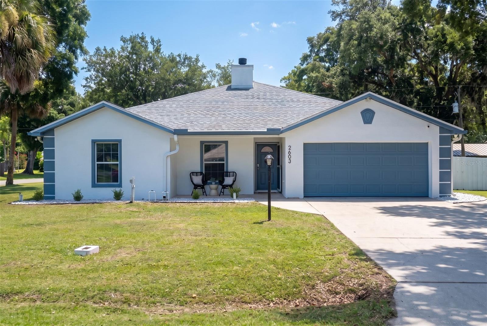 Single Family Residence in EDGEWATER, FL - Daniel Dourado