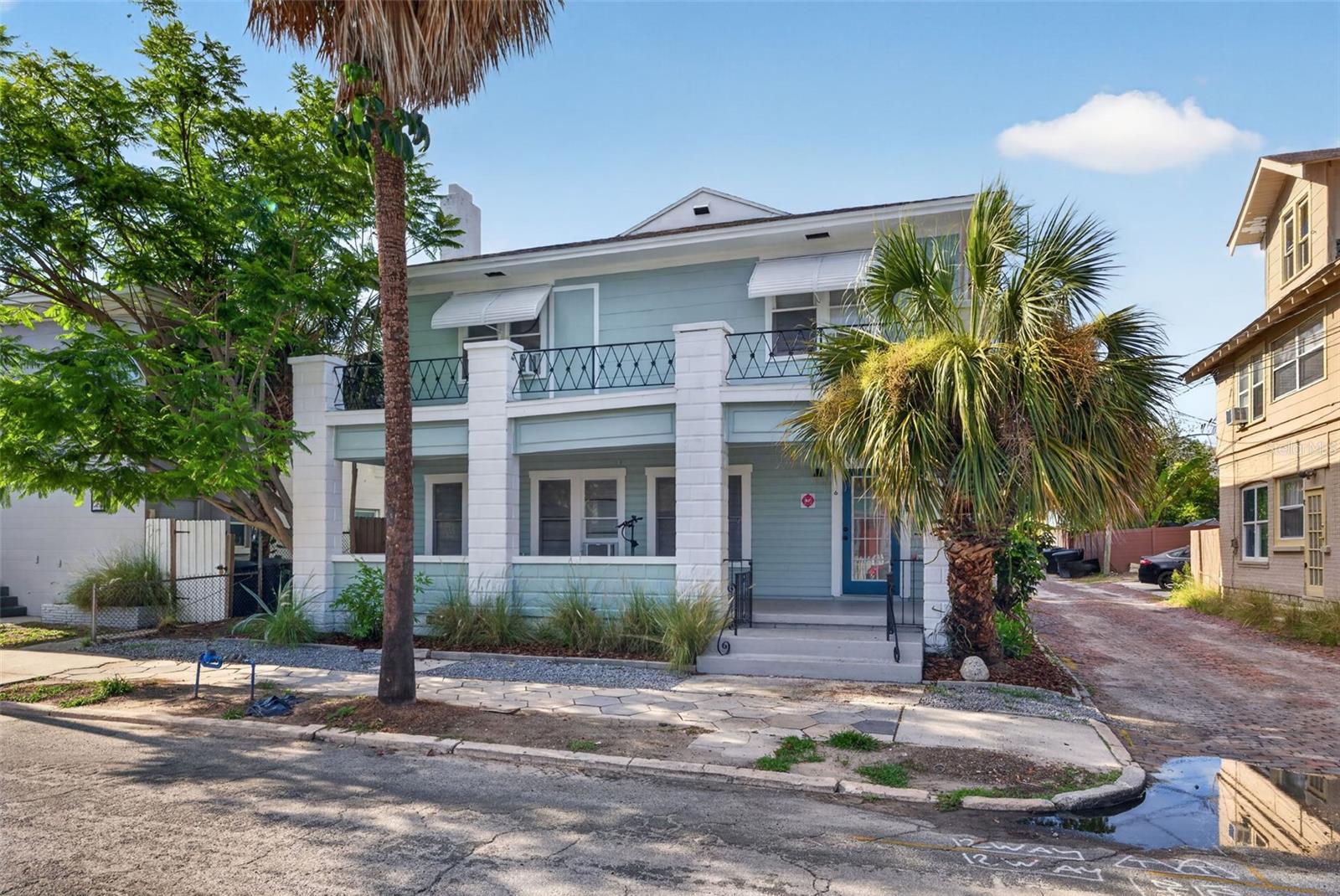 Quadruplex in ST PETERSBURG, FL - Daniel Dourado