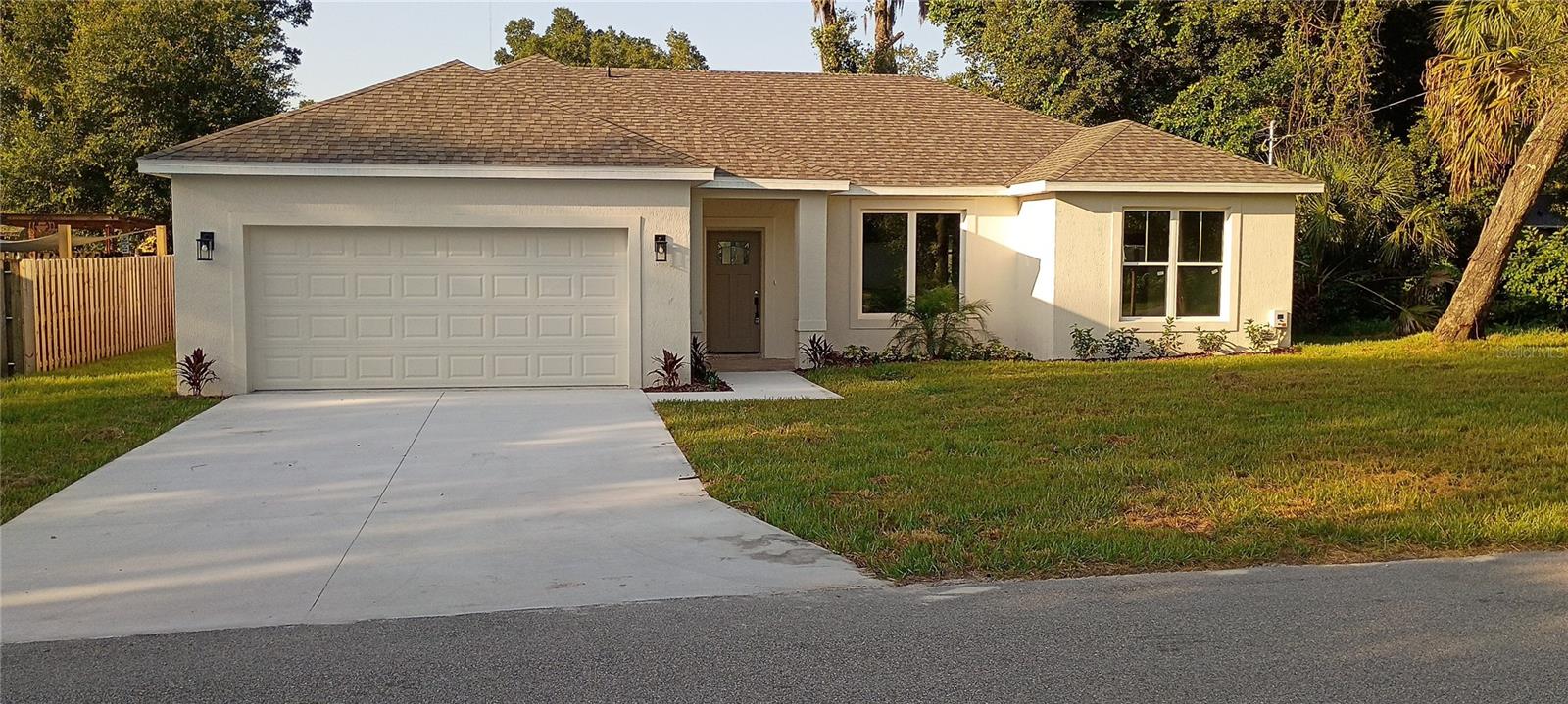 Single Family Residence in ORANGE CITY, FL - Daniel Dourado