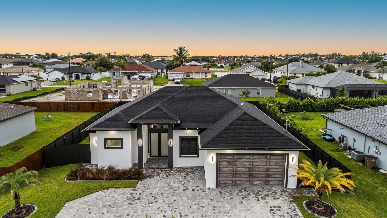 Single Family Residence in CAPE CORAL, FL - Daniel Dourado