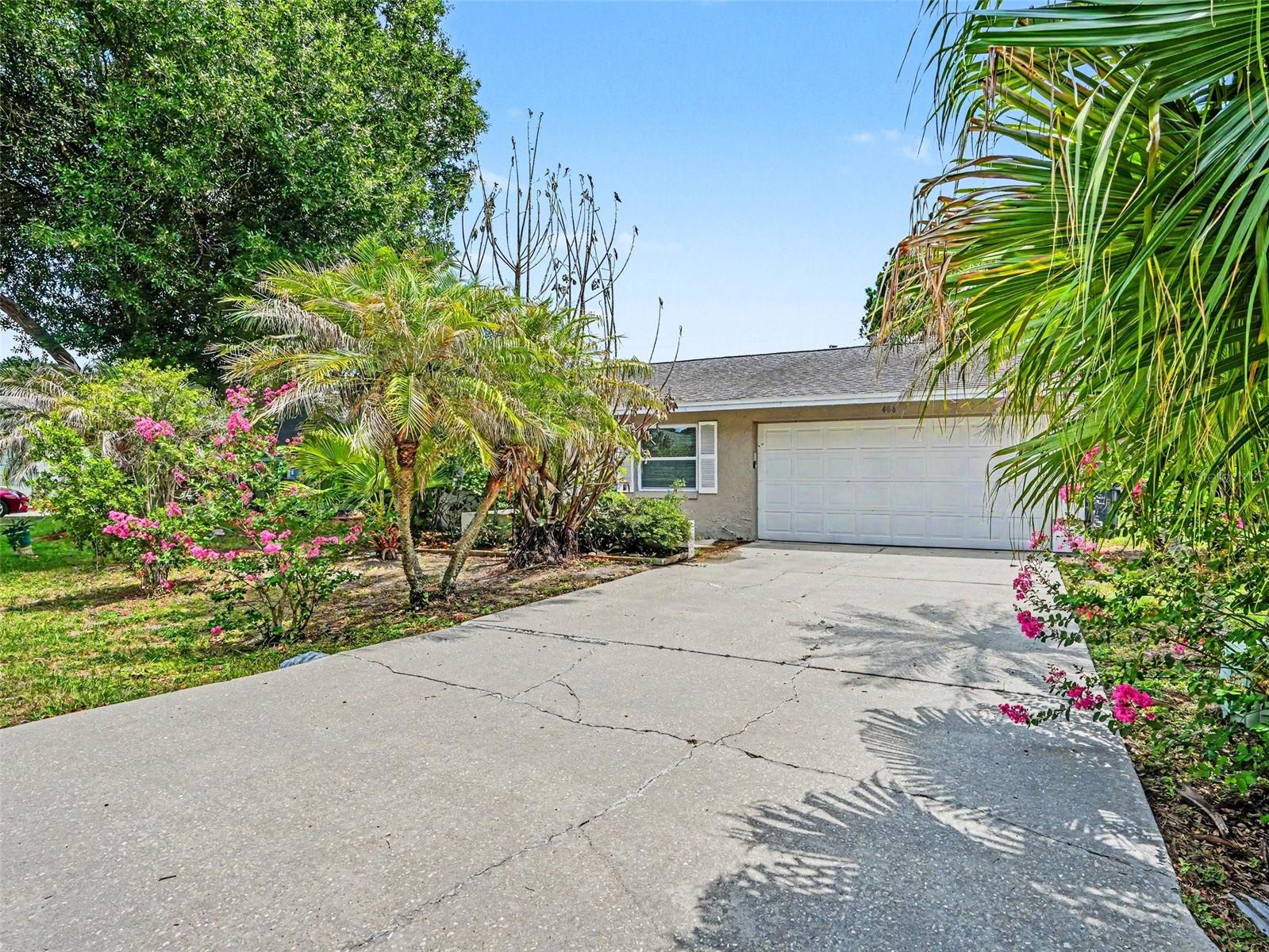 Single Family Residence in WINTER HAVEN, FL - Daniel Dourado