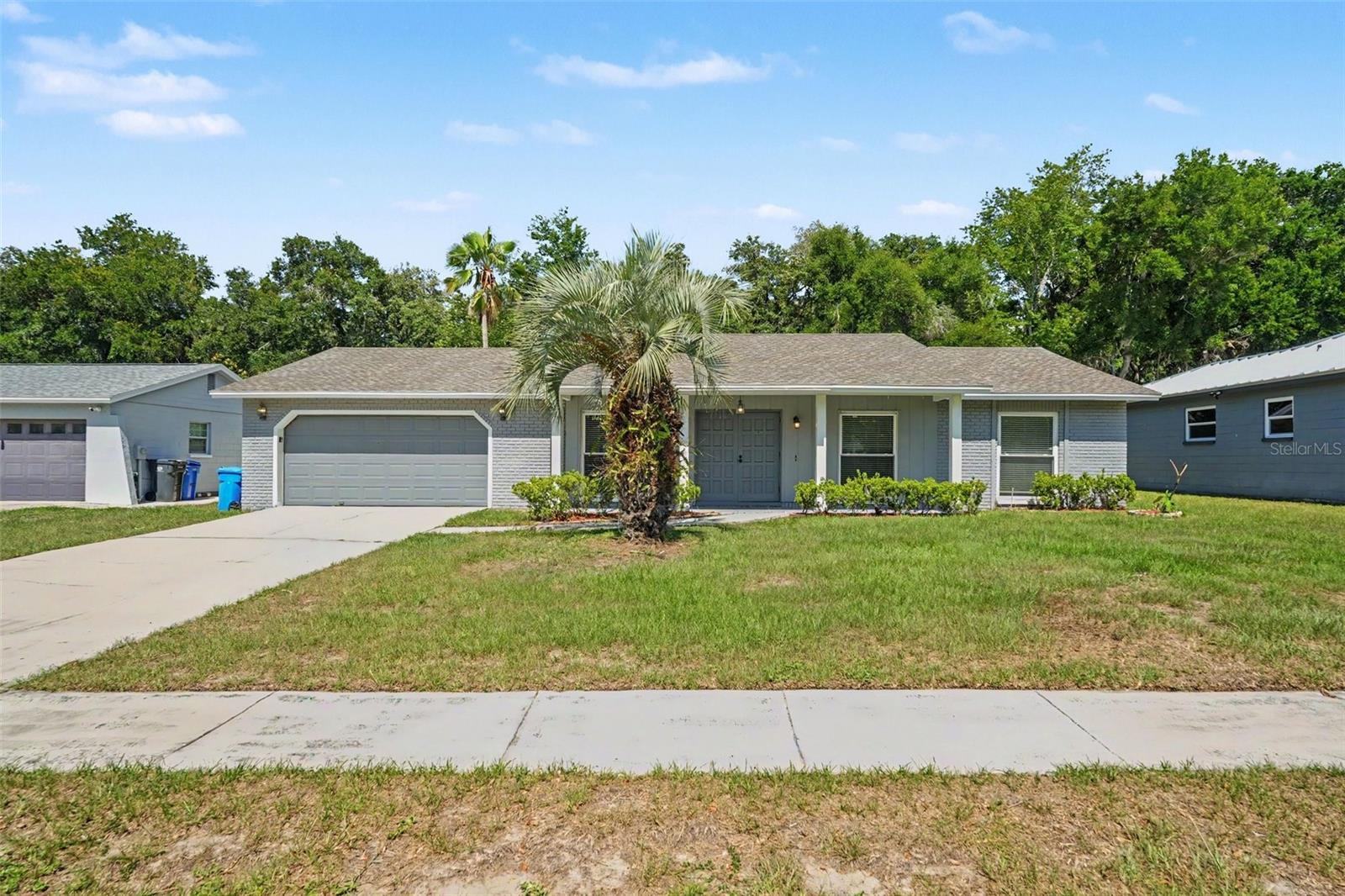 Single Family Residence em BRANDON, FL - Daniel Dourado