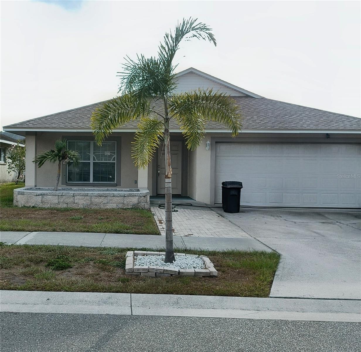 Single Family Residence in RUSKIN, FL - Daniel Dourado