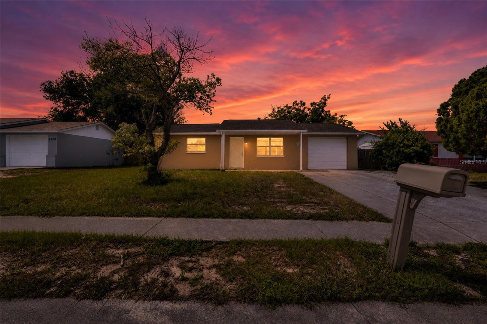 Single Family Residence em NEW PORT RICHEY, FL - Daniel Dourado