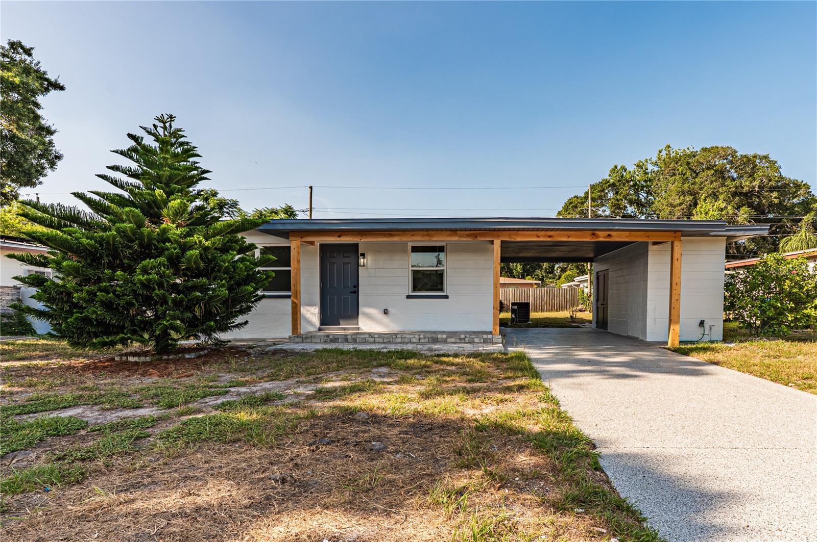 Single Family Residence em CLEARWATER, FL - Daniel Dourado