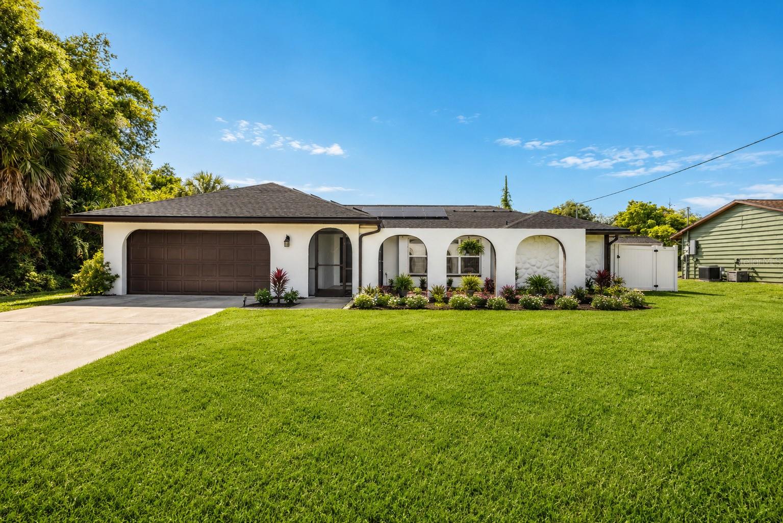 Single Family Residence in PORT CHARLOTTE, FL - Daniel Dourado