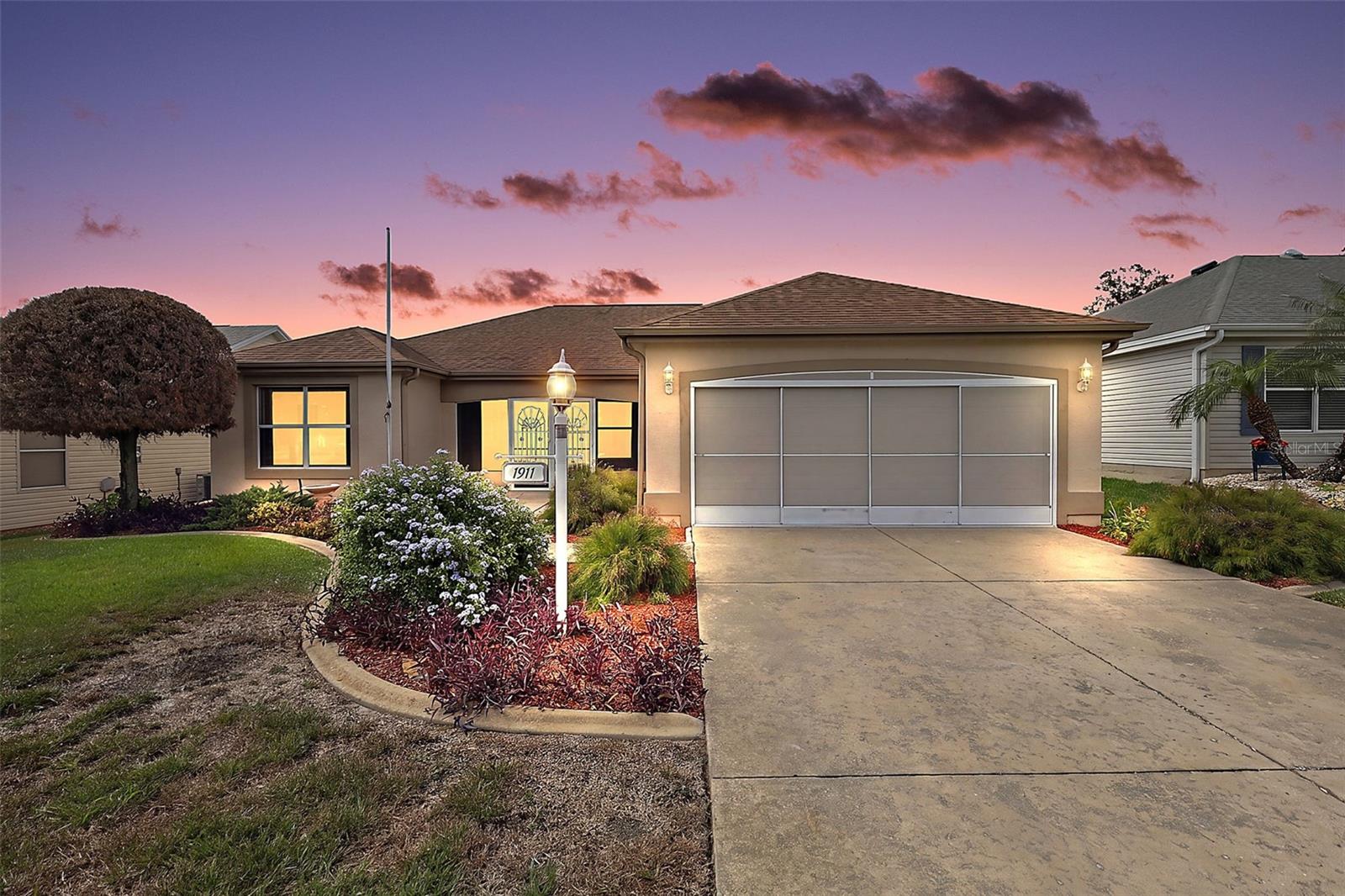 Single Family Residence in THE VILLAGES, FL - Daniel Dourado