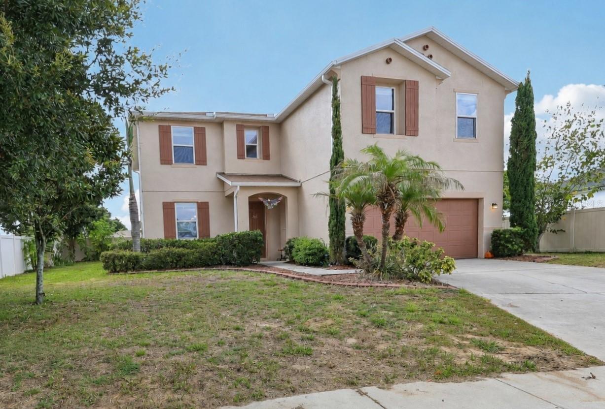 Single Family Residence in TAVARES, FL - Daniel Dourado