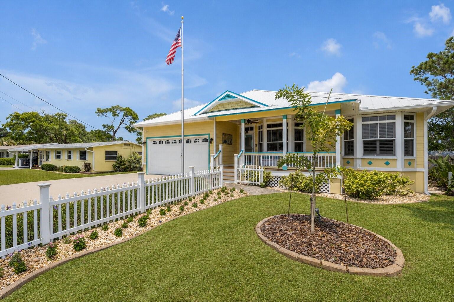 Single Family Residence in NEW SMYRNA BEACH, FL - Daniel Dourado