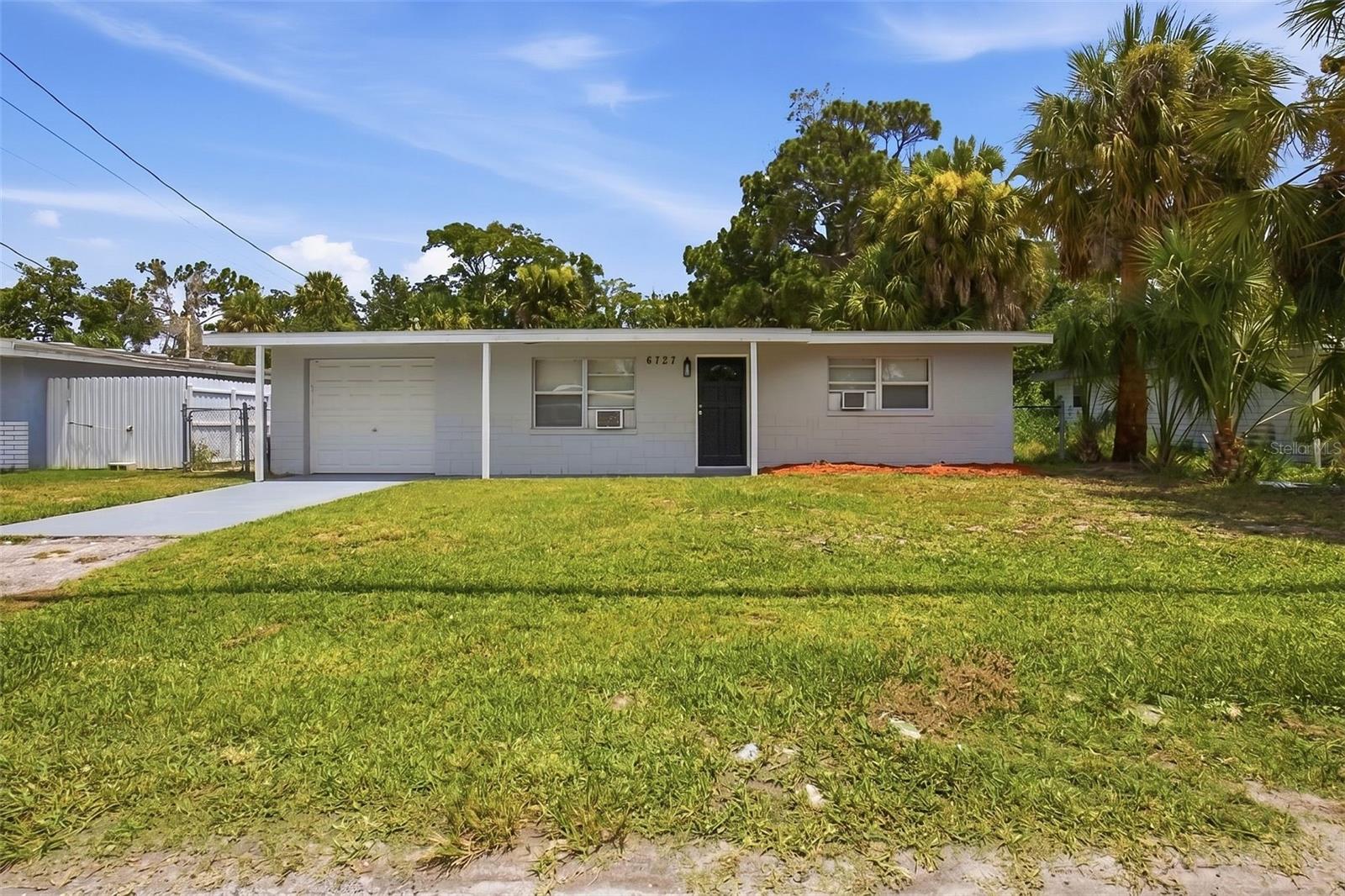 Single Family Residence em PORT RICHEY, FL - Daniel Dourado