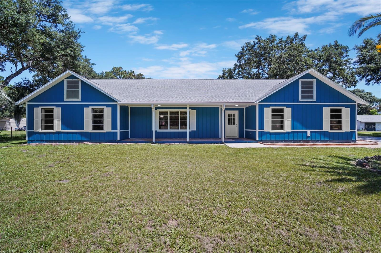 Single Family Residence in MIMS, FL - Daniel Dourado