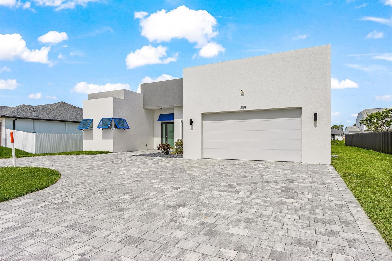 Single Family Residence in CAPE CORAL, FL - Daniel Dourado
