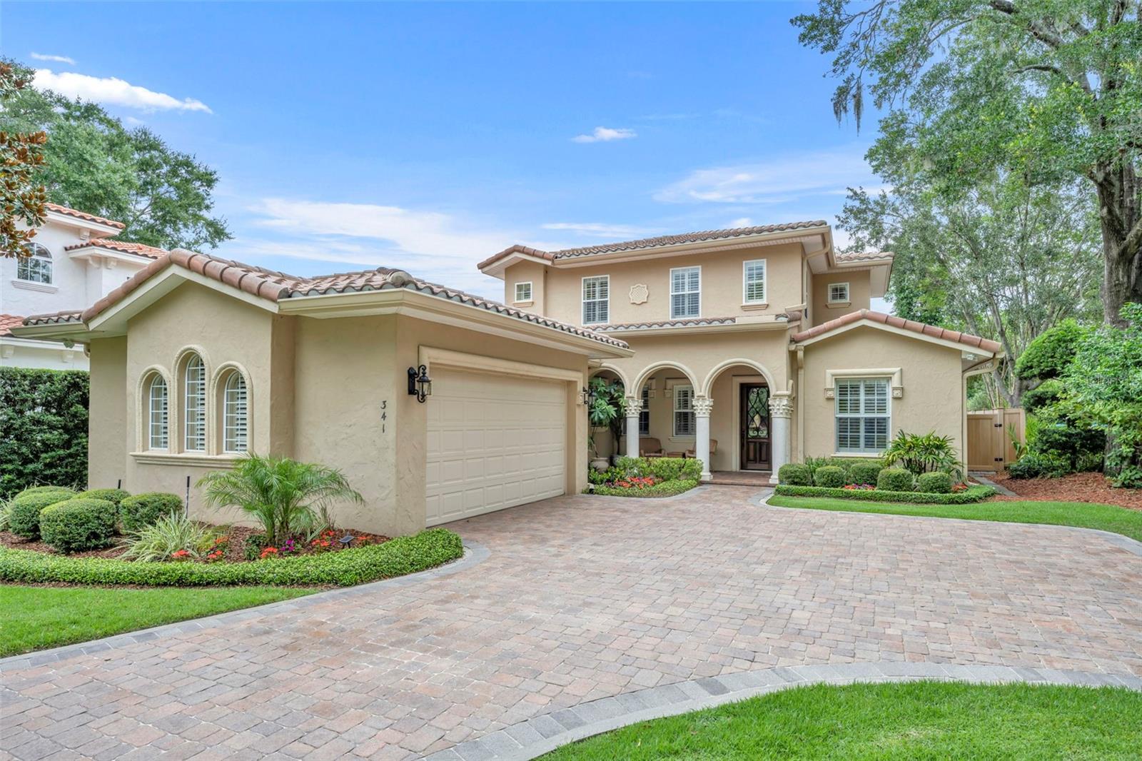 Single Family Residence in WINTER PARK, FL - Daniel Dourado