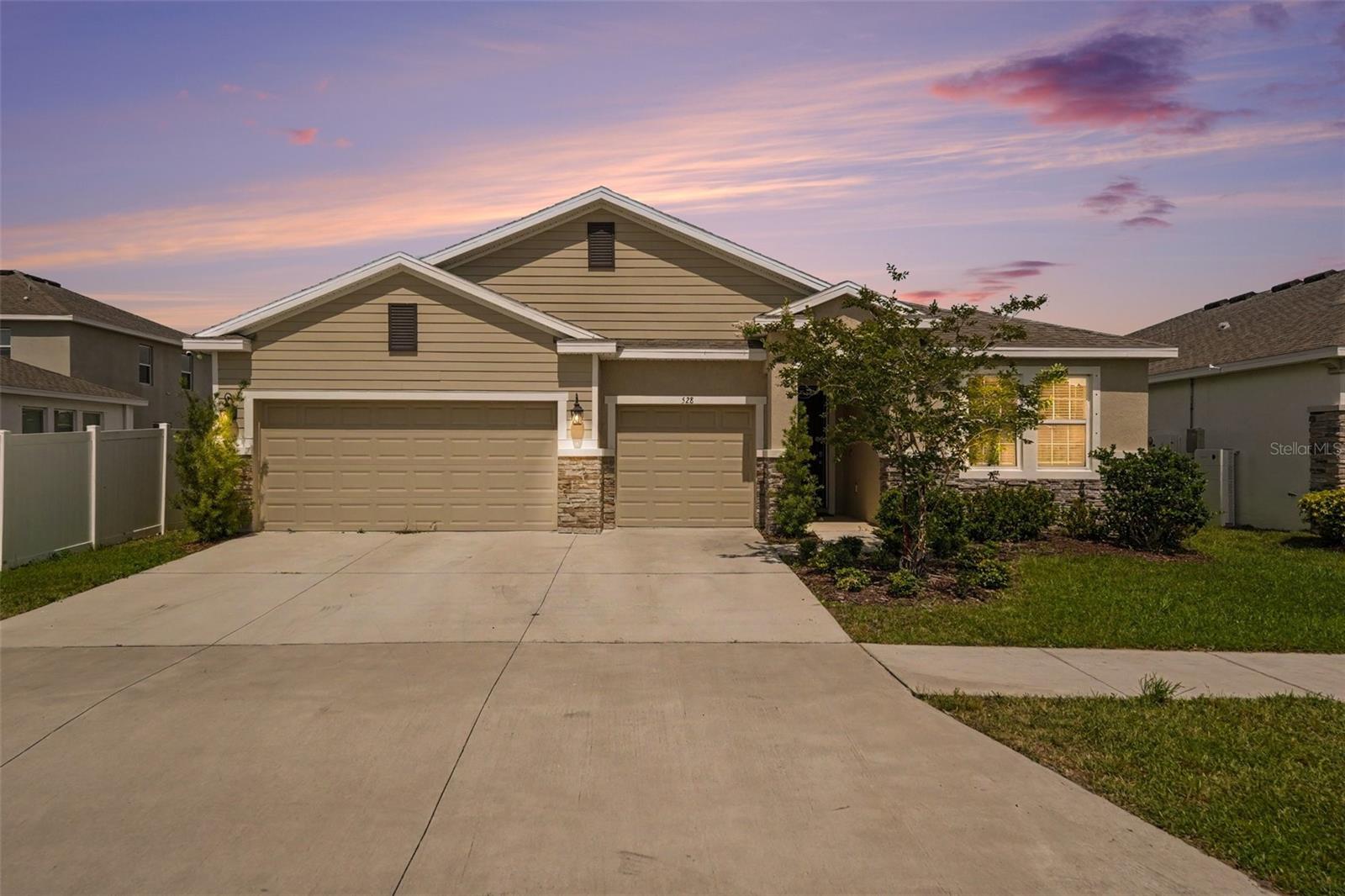Single Family Residence em RUSKIN, FL - Daniel Dourado