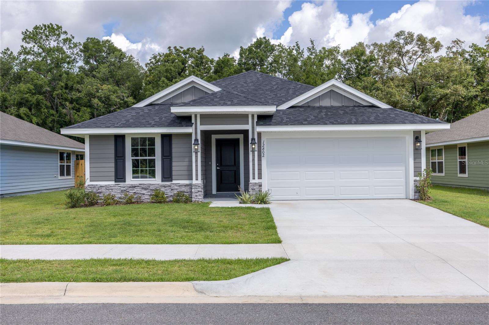 Single Family Residence em NEWBERRY, FL - Daniel Dourado