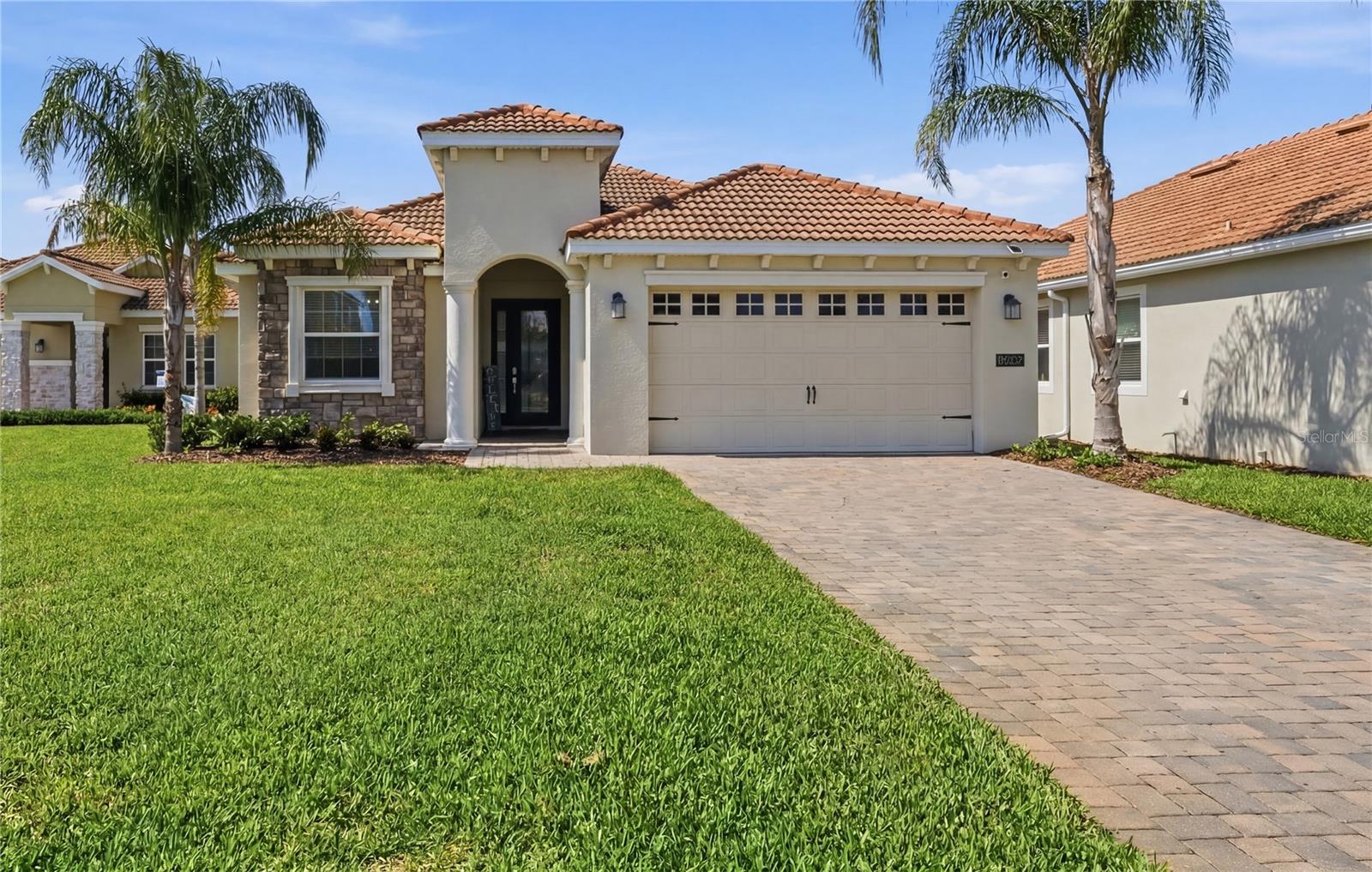 Single Family Residence in DAVENPORT, FL - Daniel Dourado