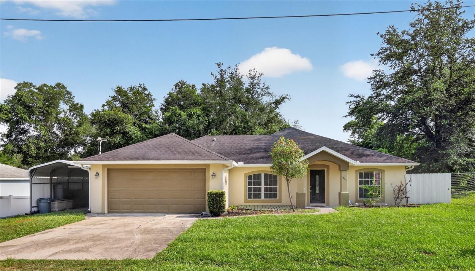Single Family Residence em ORANGE CITY, FL - Daniel Dourado