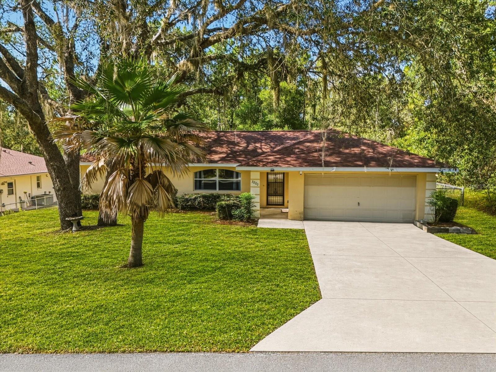 Single Family Residence em INVERNESS, FL - Daniel Dourado