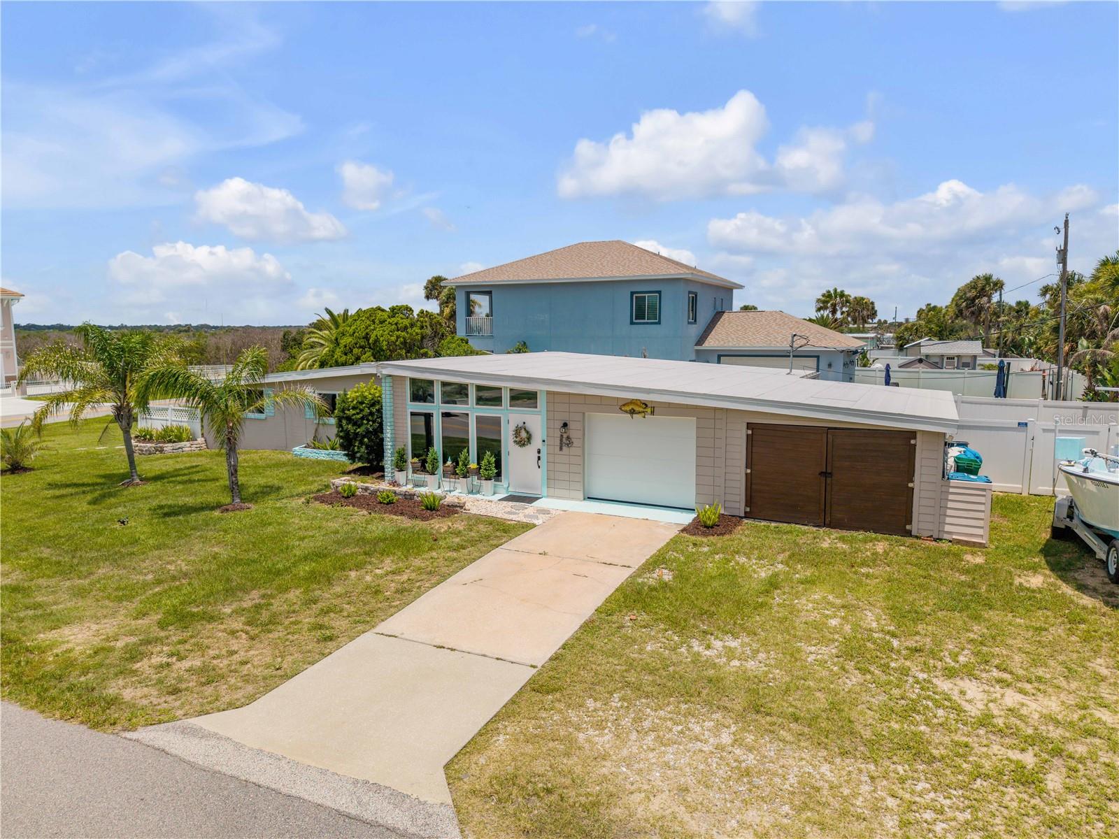 Single Family Residence em PORT ORANGE, FL - Daniel Dourado