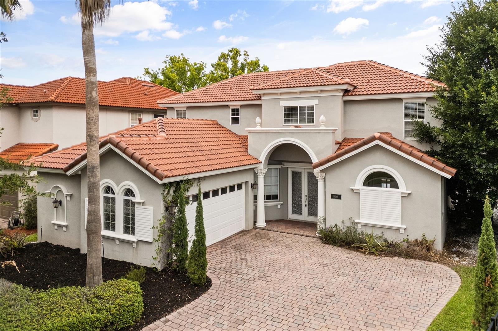 Single Family Residence in WINDERMERE, FL - Daniel Dourado